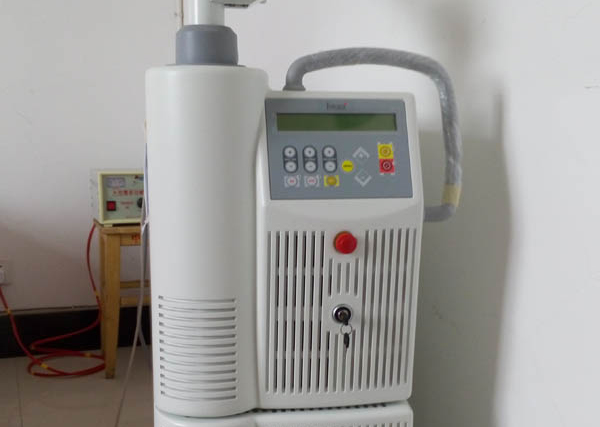 調(diào)Q激光治療機(jī)
